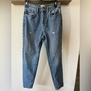 BDG Urban Outfitters| Mom Jeans, Lightly Distressed—Size 25•••